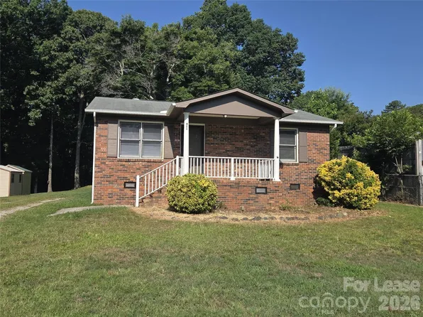 411 Town St, Landis, NC 28088