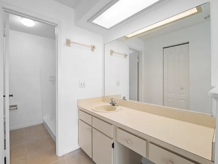 1187 Merrick Ave NW — Photo 14