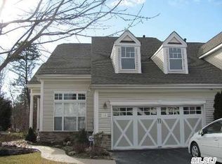 19 Concerto Ct, Eastport, NY 11941