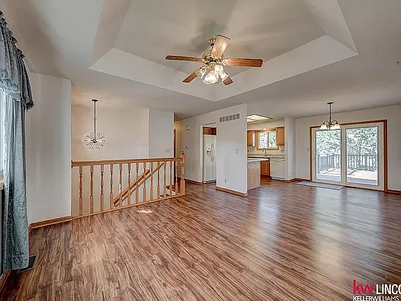 3 bed, 1126 sqft, $1,900 — Photo 3