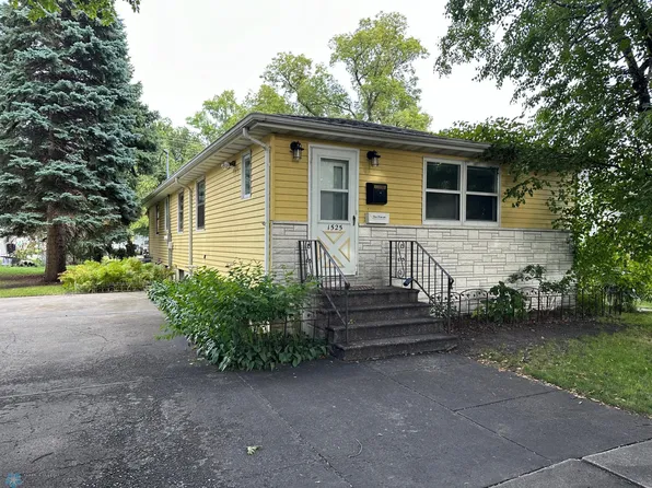 1525 8th St N, Fargo, ND 58102