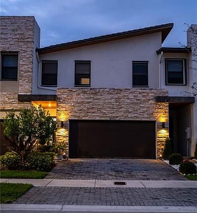 2nd image of 10525 NW 78th Ter #10525