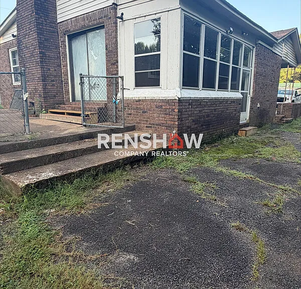 155 Moore Rd — Photo 24