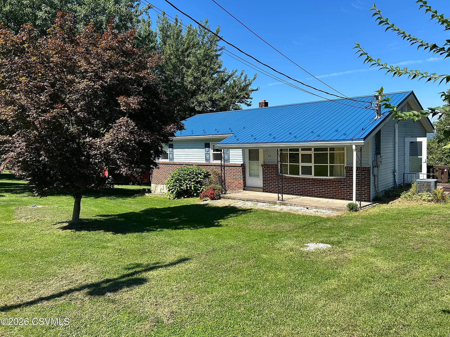 5 bed, 737 sqft, $1,950 — Photo 1