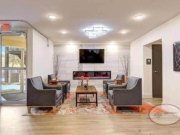 Clubhouse Lounge