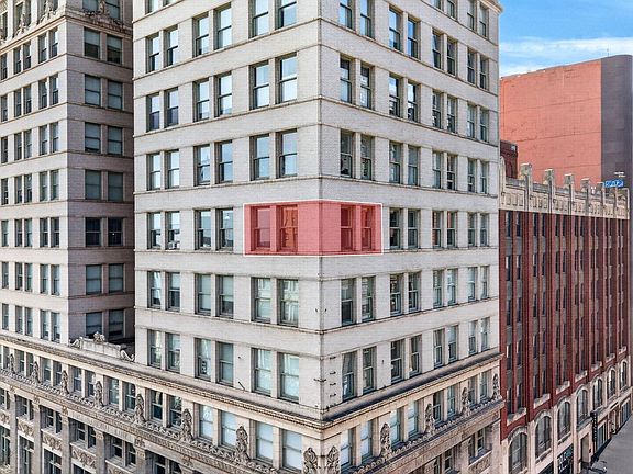3rd image of 300 S 16th St APT 705