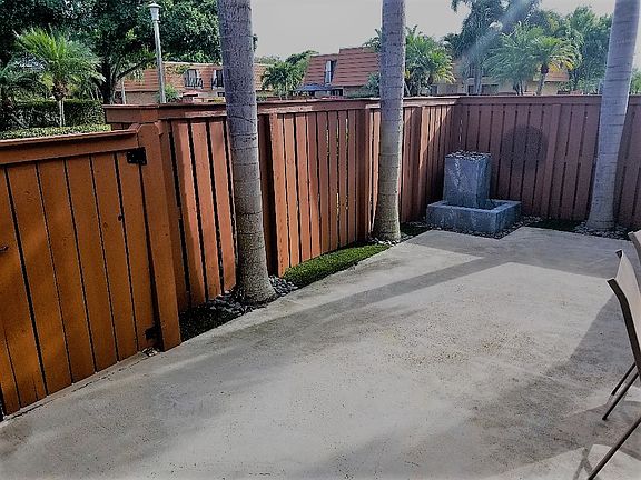 2nd image of 2801 SW 11th Pl
