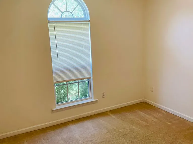2031 Sunny Dale Dr — Photo 28
