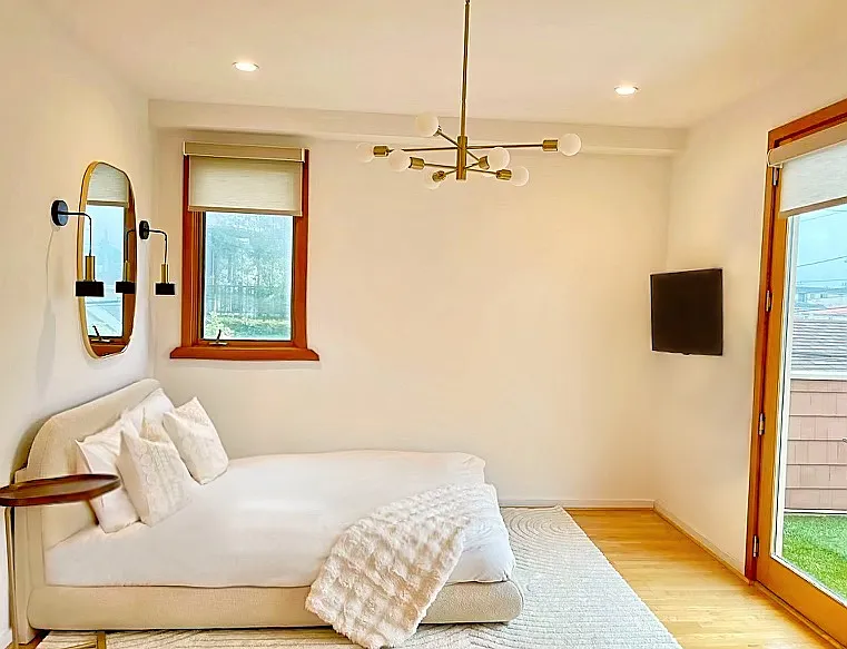 1 bed, 500 sqft, $2,300 — Photo 1