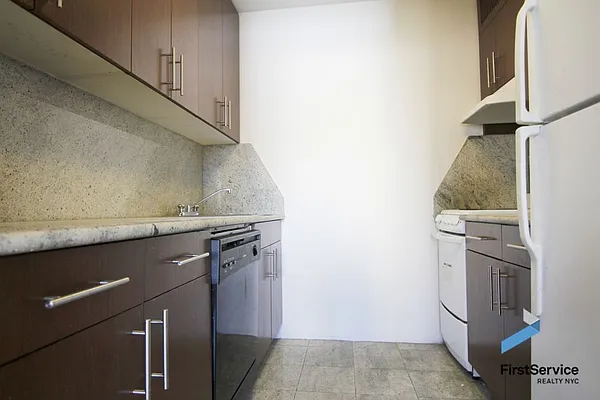 Rented by FirstService Realty (legacy) | media 29