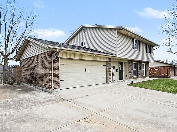 4th image of 7372 Colegrove Dr
