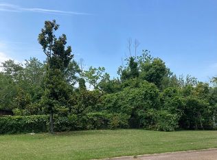 8th St, Lake Charles, LA 70601