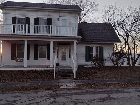 2nd image of 103 N Cherry St