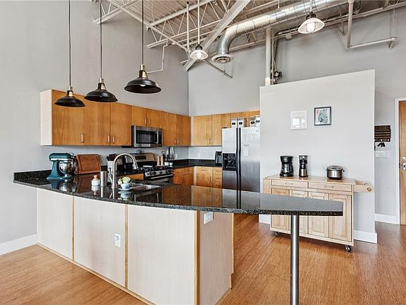 4th image of 5200 Peachtree Rd APT 3415