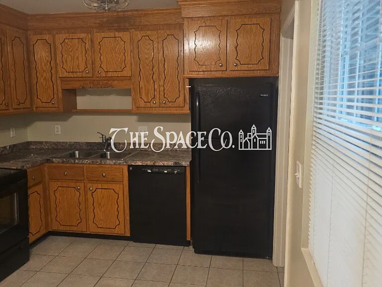 262 Fleming Rd #B — Photo 5