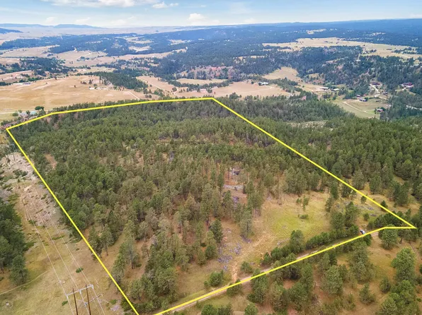 27427 Nickel Dr, Hot Springs, SD 57747