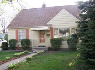 2921 10th Ave, Port Huron, MI 48060