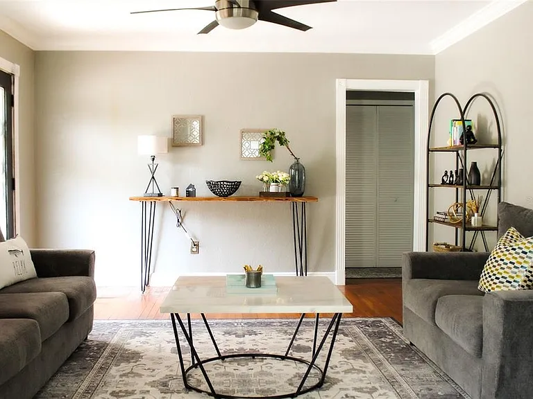 4115 W San Pedro St — Photo 7