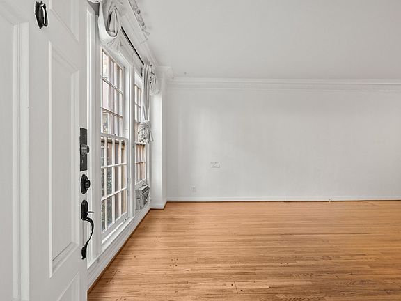 5th image of 6544 W Olympic Blvd