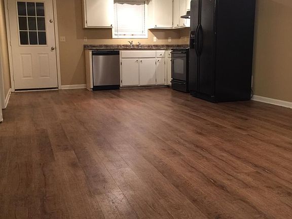 4th image of 16461 Highway 104 N APT B