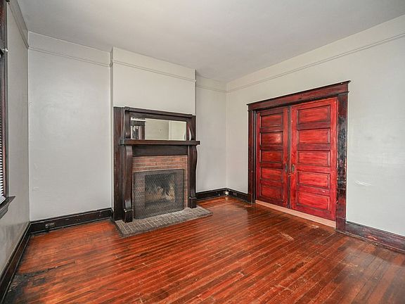5th image of 2303 Rohs St