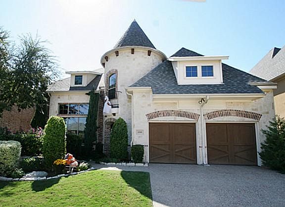 5th image of 6940 Medallion Dr