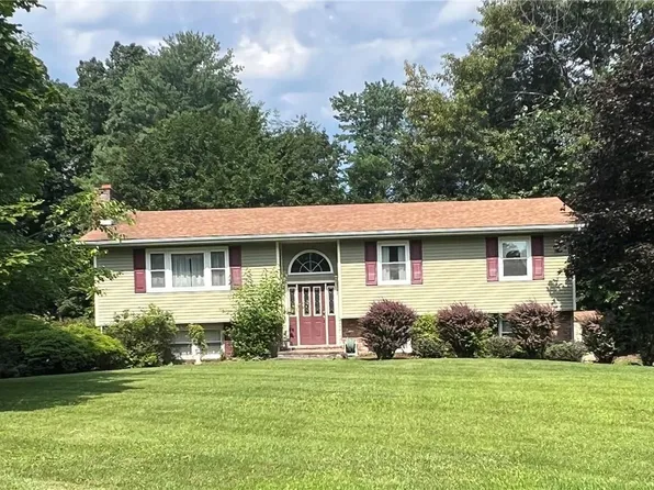 8 Powers Lane, Montgomery, NY 12549