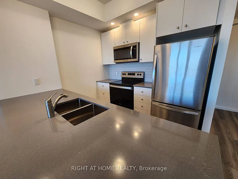 108 Garment St #1107 — Photo 5