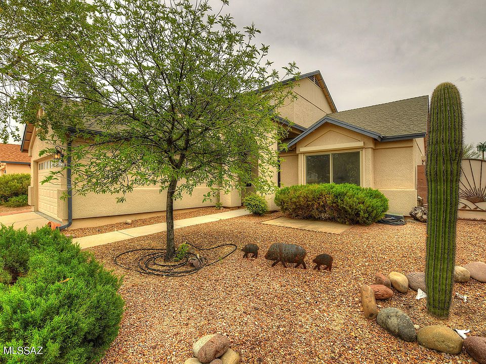 1st image of 10138 E Essex Village Dr