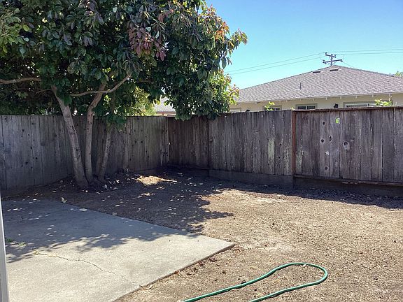 4th image of 1845 Halterman Ave