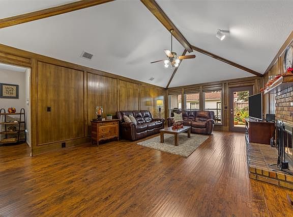 5th image of 912 N Allen Heights Dr
