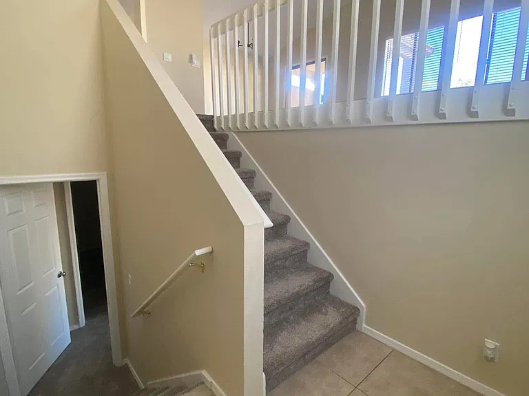 4158 E Tanglewood Dr — Photo 2