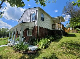 365 Jennings St, Weber City, VA 24290