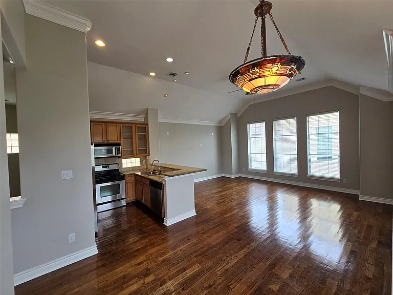 3440 Cline St — Photo 22