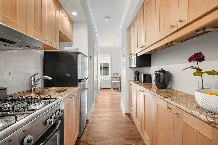 11 Dartmouth Pl #2 — Photo 7