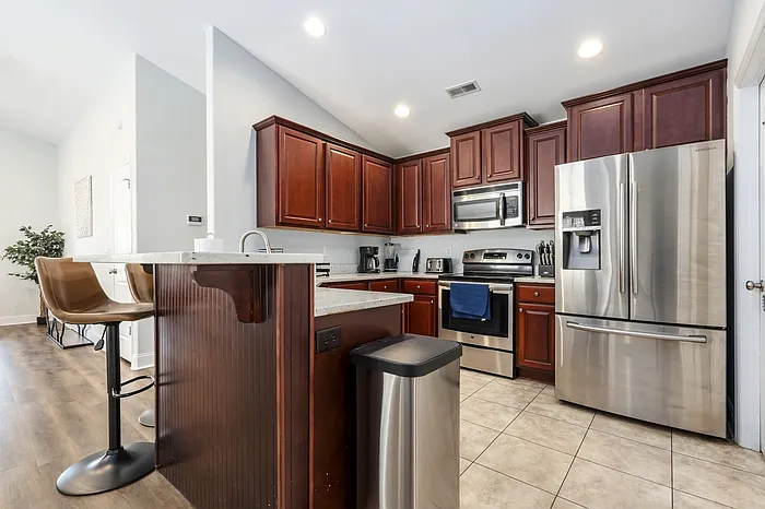 265 Harold Murphy Dr — Photo 3
