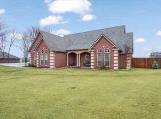 1754 Sportsman Ln, Van Alstyne, TX 75495