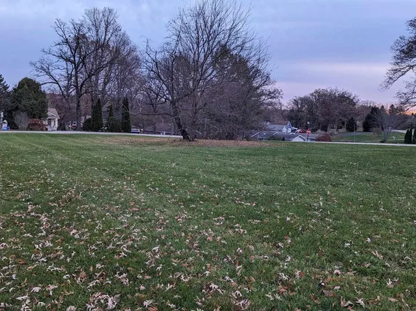 160 Lake Summerset Rd, Davis, IL 61019