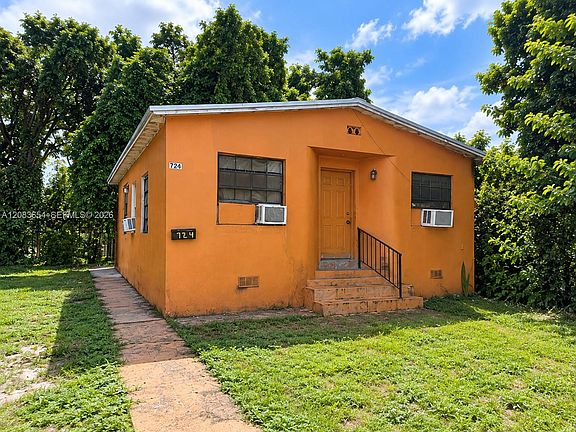 4th image of 722 NW 53rd St