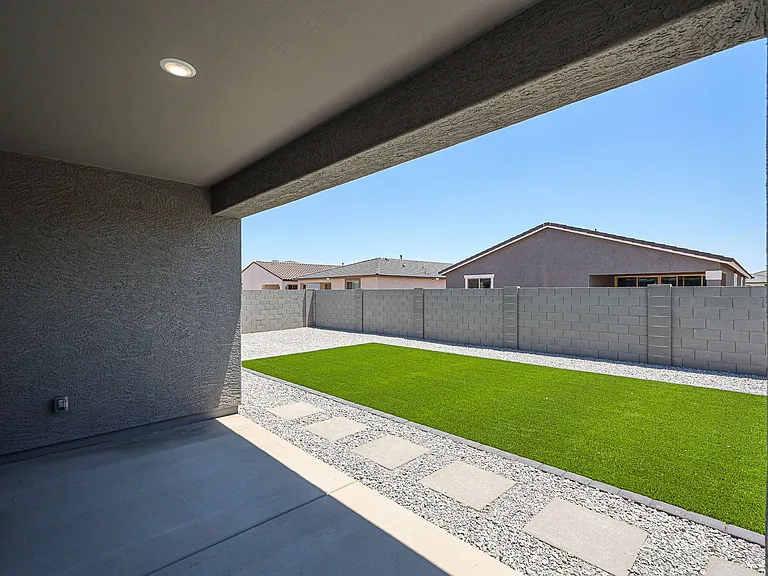 5633 W McNeil St — Photo 48