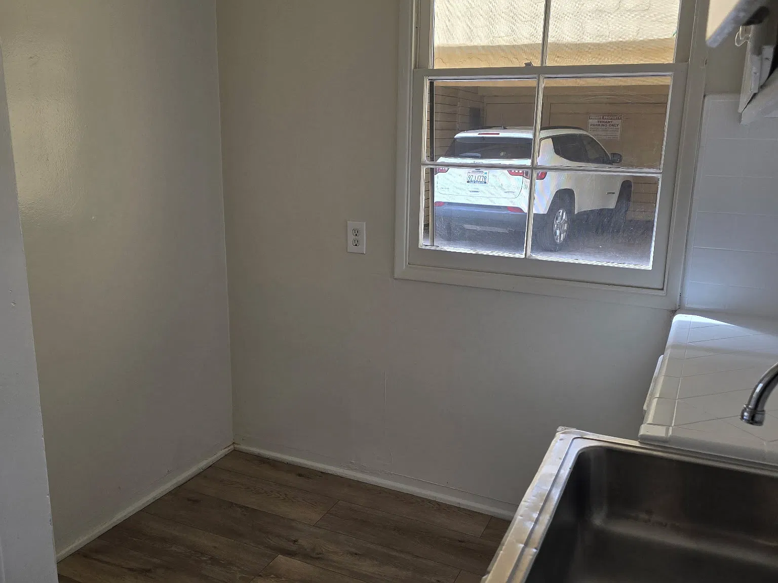 Studio, 450 sqft, $1,600 — Photo 4