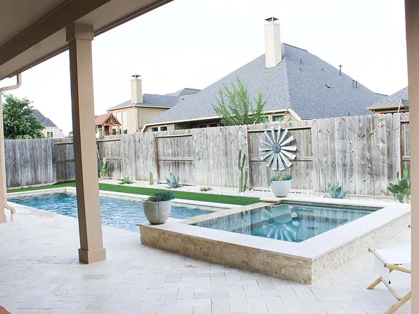 5711 Trinity Bluff Ct, Fulshear, TX 77441