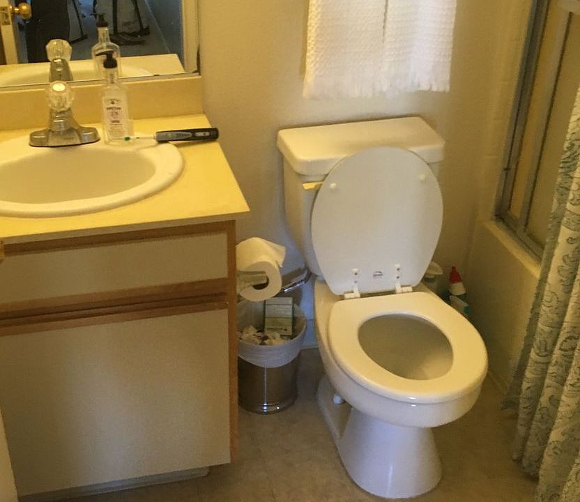 2nd image of 4202 4th Ave #202