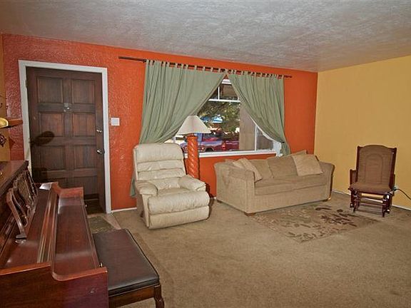 5th image of 9705 Snow Heights Blvd NE