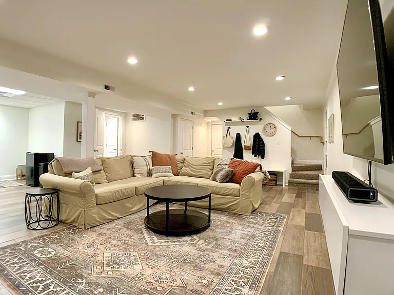 423 Rivermont Dr — Photo 38