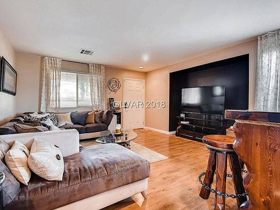 5th image of 1015 Cantabria Heights Ave