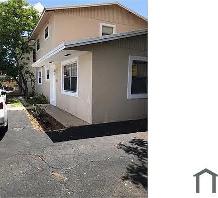 4 bed, $2,900 — Photo 2