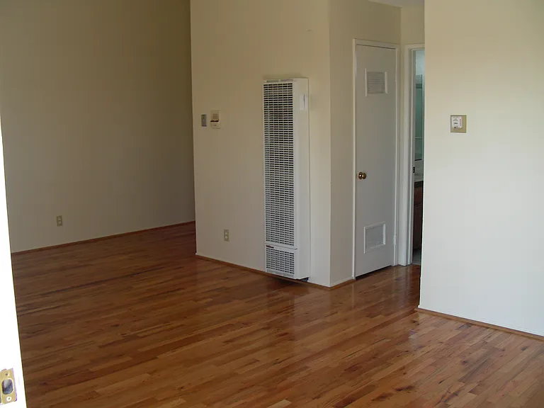 4219 Manhattan Beach Blvd #B — Photo 12