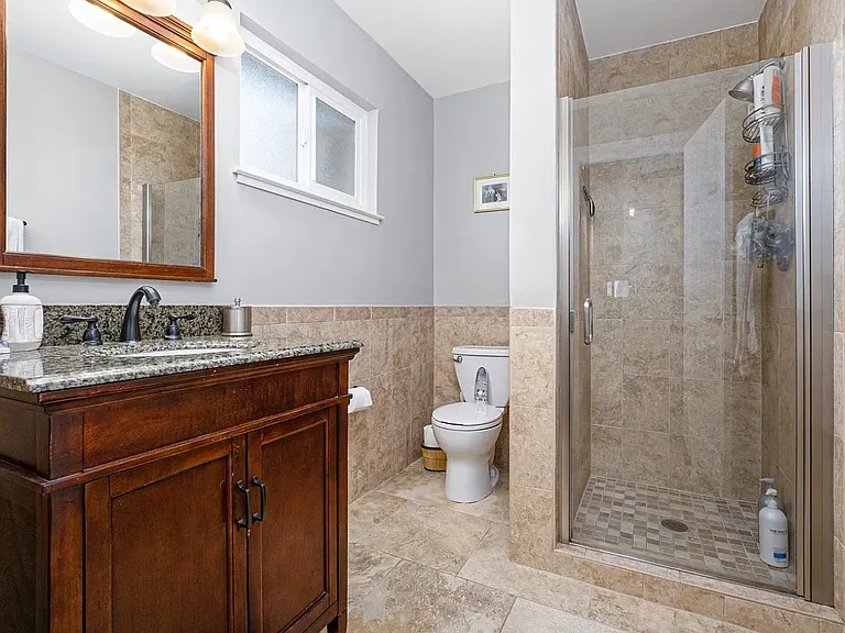 1666 Clayton Way — Photo 17