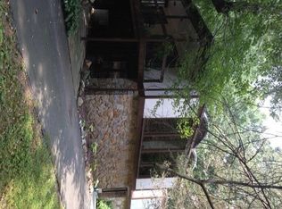 22 Pine Rdg, Woodbridge, CT 06525